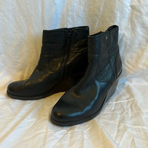 Frye Regina Wedge Pointed Toe Side Zip Western Leather Ankle Bootie